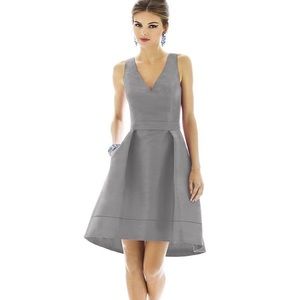 Alfred Sung D586 Bridesmaid- Champagne